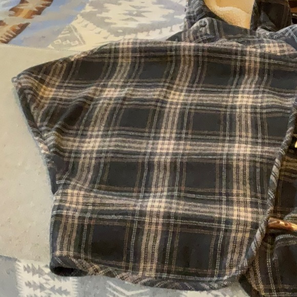 Sundance Cropped Hooded Poncho. - Picture 8 of 10